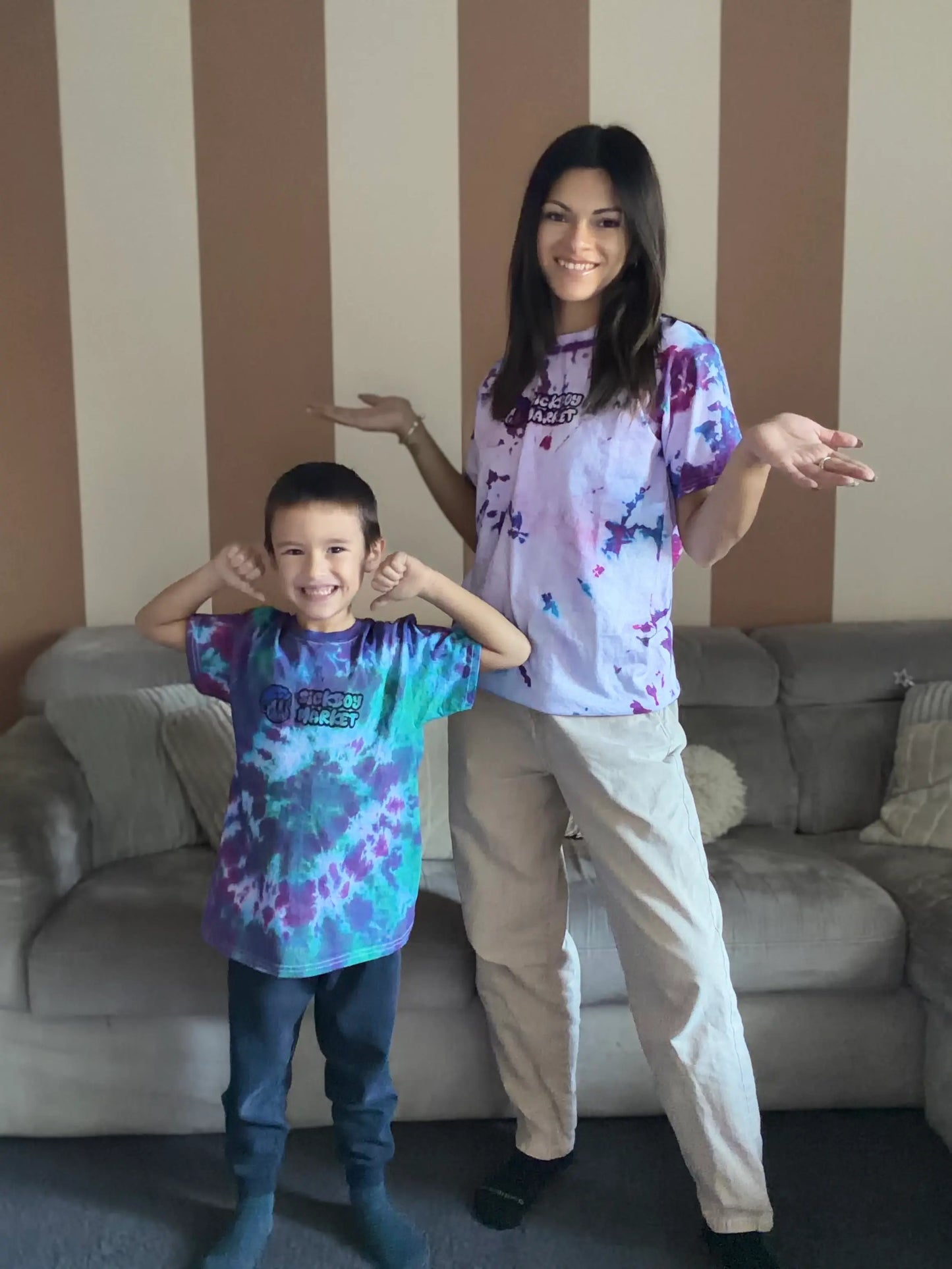 Kit Tie Dye con 5 colori + 2 magliette