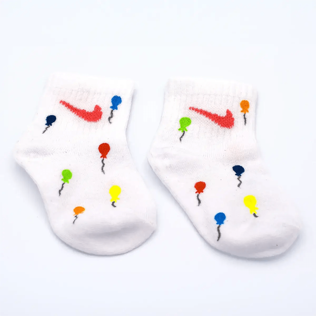 Palloncino - Calzini Nike Bebè Dipinti a Mano - SICKBOY MARKET